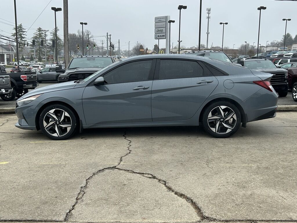 2023 Hyundai Elantra SEL Crestwood KY