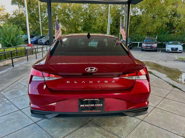 2023 Hyundai Elantra SEL 35,659 mi.