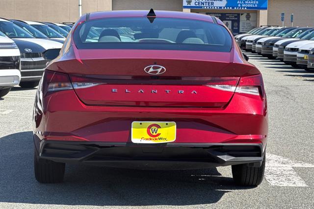 2023 Hyundai Elantra SEL