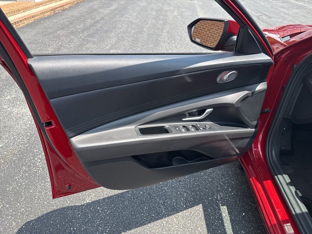 2023 Hyundai Elantra SEL Mount Joy PA