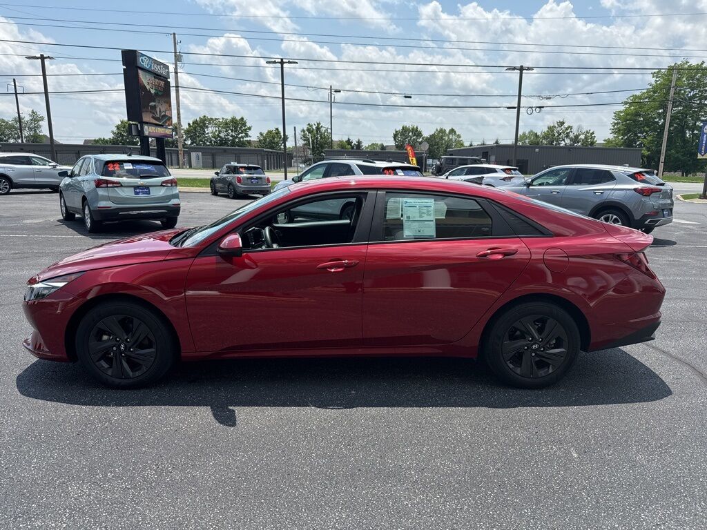 2023 Hyundai Elantra SEL Mount Joy PA