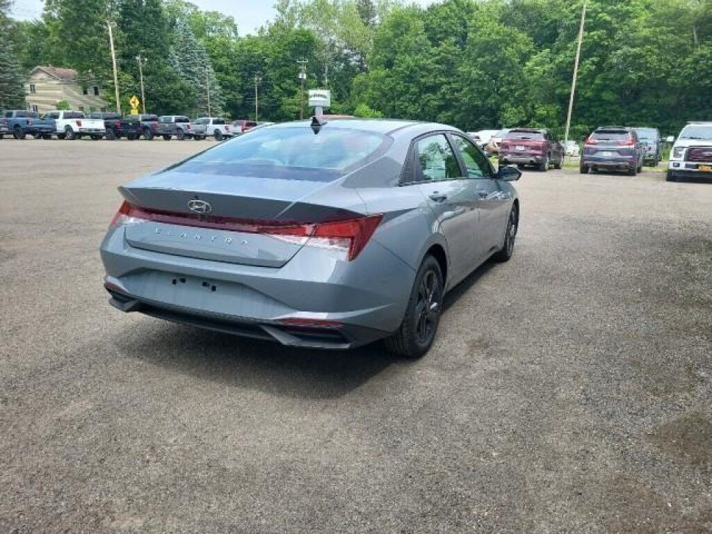 2023 Hyundai Elantra SEL Owego NY