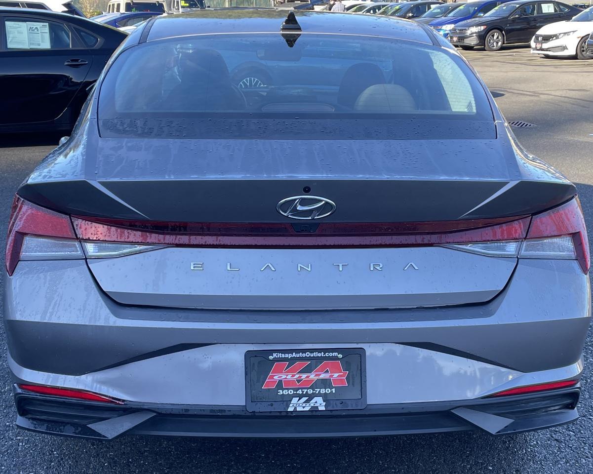 2023 Hyundai Elantra SEL Sedan 4D Port Orchard WA