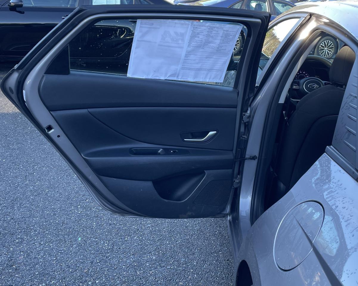 2023 Hyundai Elantra SEL Sedan 4D Port Orchard WA