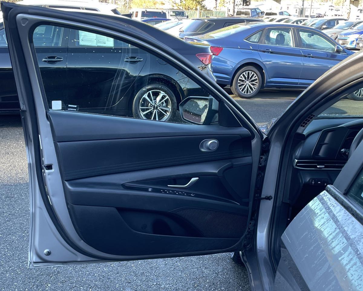 2023 Hyundai Elantra SEL Sedan 4D Port Orchard WA