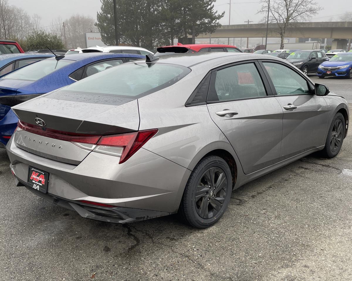 2023 Hyundai Elantra SEL Sedan 4D