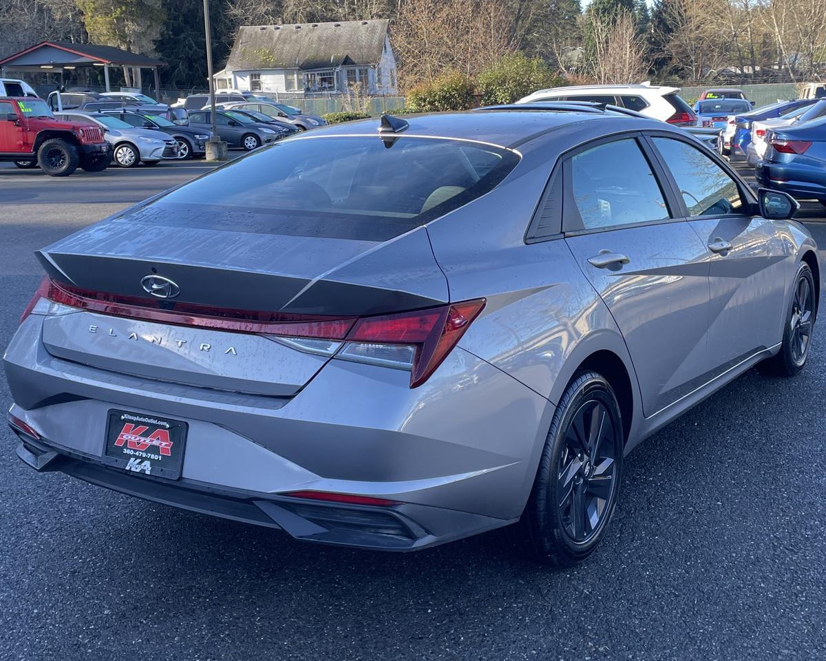 2023 Hyundai Elantra SEL Sedan 4D Port Orchard WA