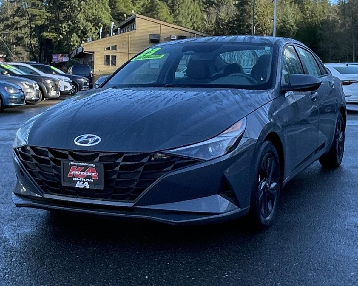 2023 Hyundai Elantra SEL Sedan 4D