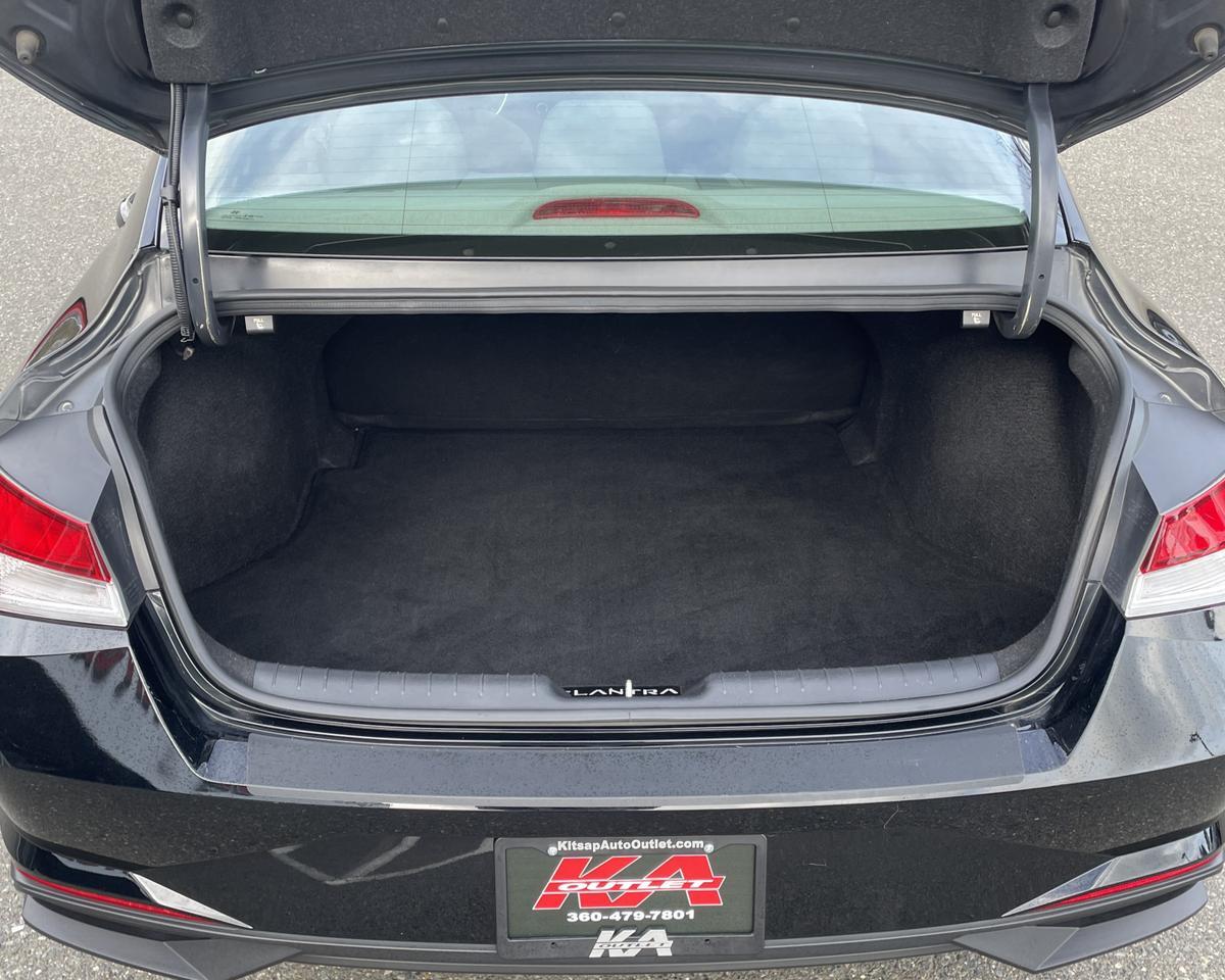 2023 Hyundai Elantra SEL Sedan 4D Port Orchard WA