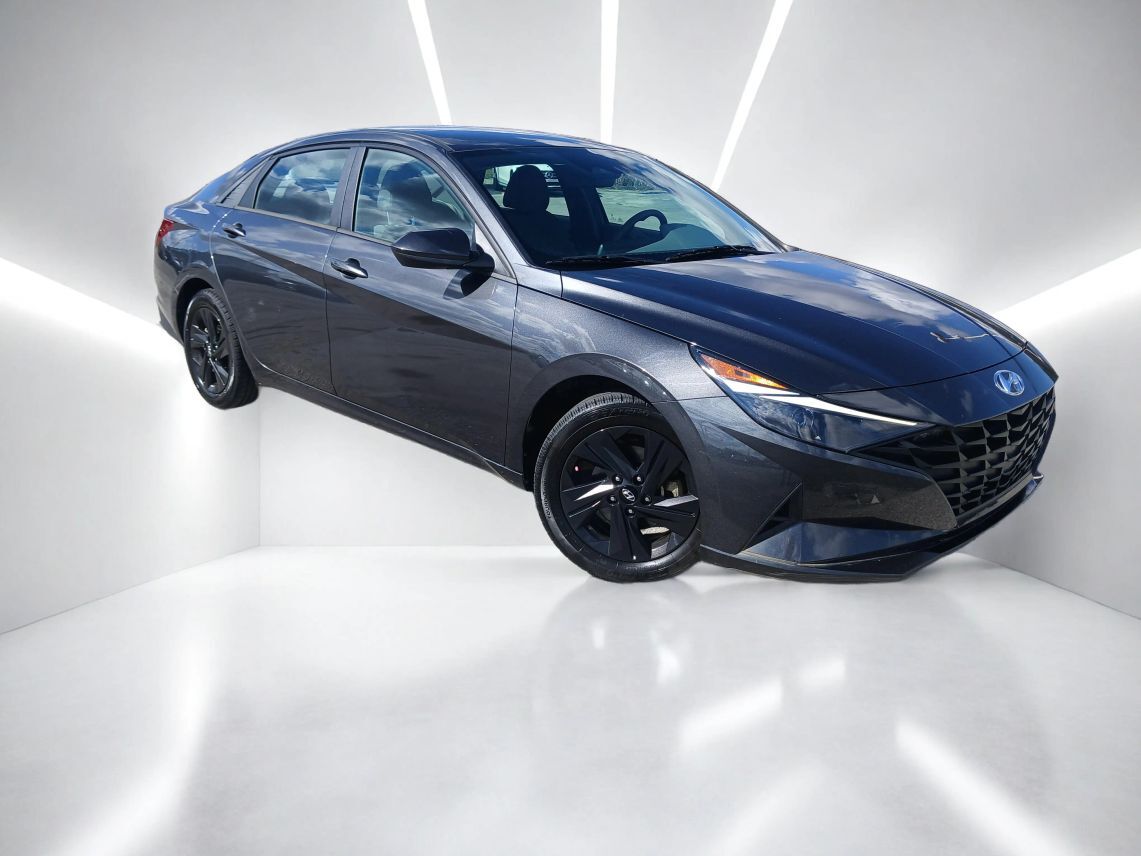 2023 Hyundai Elantra SEL Sedan 4D