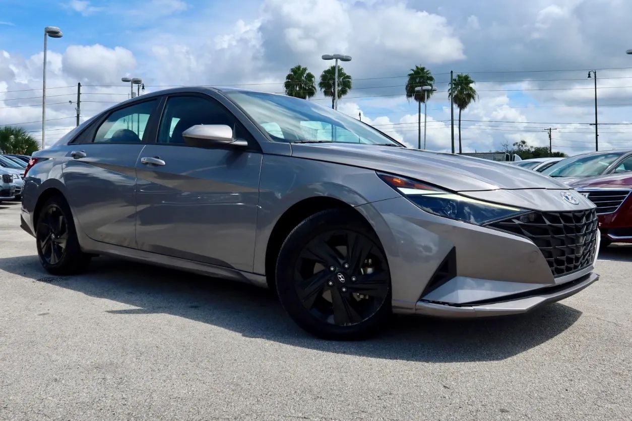 2023 Hyundai Elantra