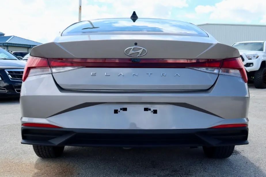 2023 Hyundai Elantra SEL Sedan 4D Maitland FL