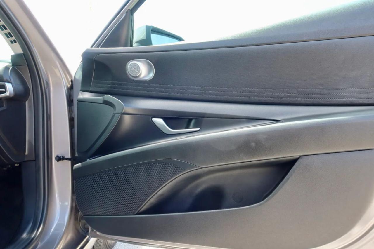 2023 Hyundai Elantra SEL Sedan 4D Maitland FL