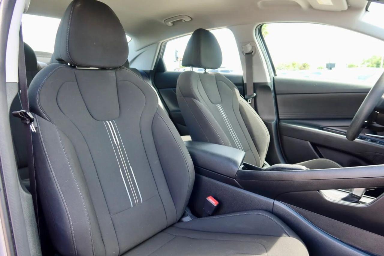 2023 Hyundai Elantra SEL Sedan 4D Maitland FL