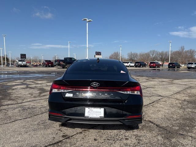 2023 Hyundai Elantra SEL Carbondale IL