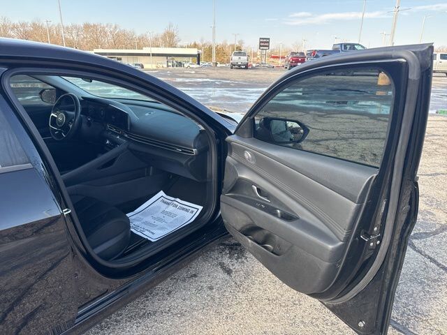 2023 Hyundai Elantra SEL Carbondale IL