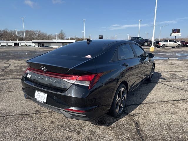 2023 Hyundai Elantra SEL Carbondale IL