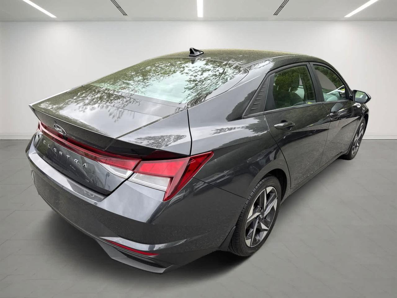 2023 Hyundai Elantra SEL Dartmouth MA
