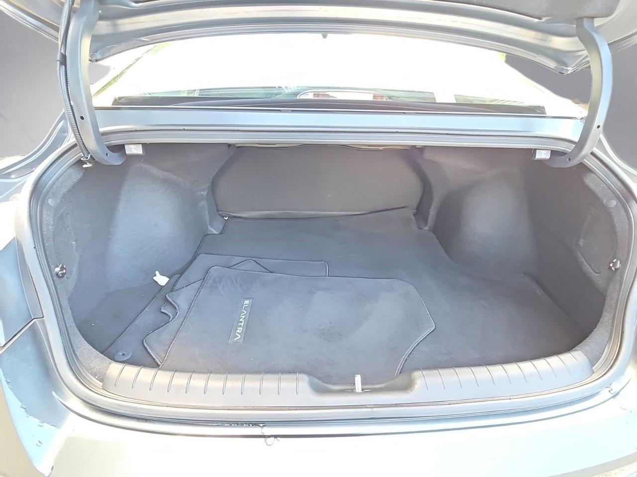 2023 Hyundai Elantra SEL Waldorf MD