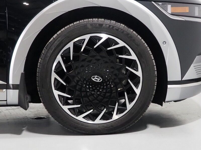 2023 Hyundai IONIQ 5 Limited AWD *HEADS-UP DISPLAY, PANORAMA GLASS ROOF, NAVIGATION, ADAPTIVE CRUISE, 360 VIEW CAMERAS, SMART PARKING, CLIMATE SEATS, HEATED STEERING, WIRELESS CHARGING, BOSE AUDIO, ANDROID & APPLE Round Rock TX