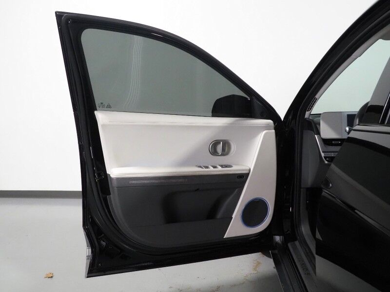 2023 Hyundai IONIQ 5 Limited AWD *HEADS-UP DISPLAY, PANORAMA GLASS ROOF, NAVIGATION, ADAPTIVE CRUISE, 360 VIEW CAMERAS, SMART PARKING, CLIMATE SEATS, HEATED STEERING, WIRELESS CHARGING, BOSE AUDIO, ANDROID & APPLE Round Rock TX