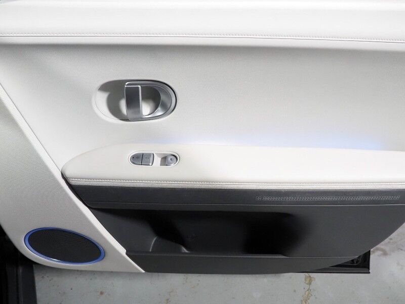 2023 Hyundai IONIQ 5 Limited AWD *HEADS-UP DISPLAY, PANORAMA GLASS ROOF, NAVIGATION, ADAPTIVE CRUISE, 360 VIEW CAMERAS, SMART PARKING, CLIMATE SEATS, HEATED STEERING, WIRELESS CHARGING, BOSE AUDIO, ANDROID & APPLE Round Rock TX