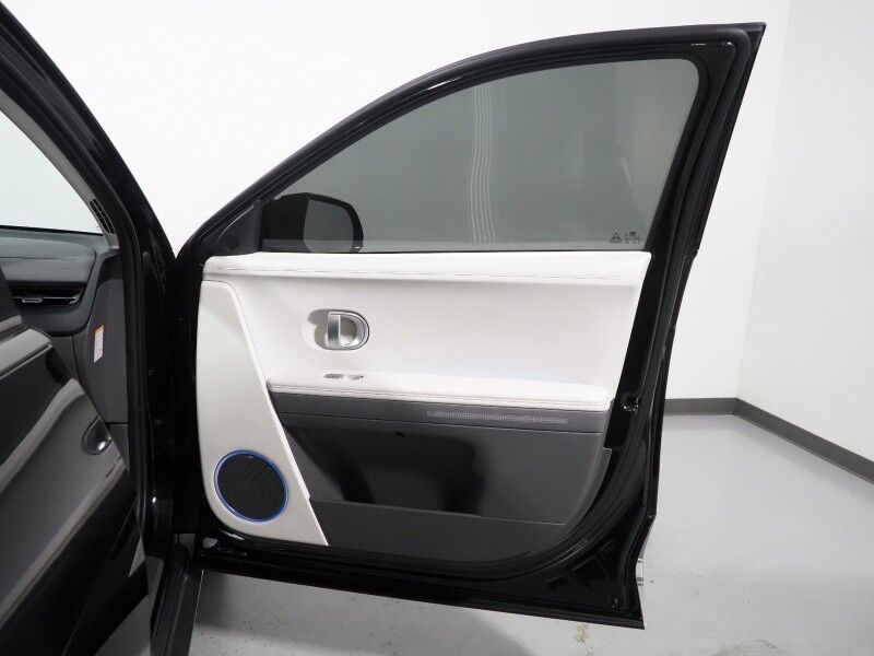 2023 Hyundai IONIQ 5 Limited AWD *HEADS-UP DISPLAY, PANORAMA GLASS ROOF, NAVIGATION, ADAPTIVE CRUISE, 360 VIEW CAMERAS, SMART PARKING, CLIMATE SEATS, HEATED STEERING, WIRELESS CHARGING, BOSE AUDIO, ANDROID & APPLE Round Rock TX