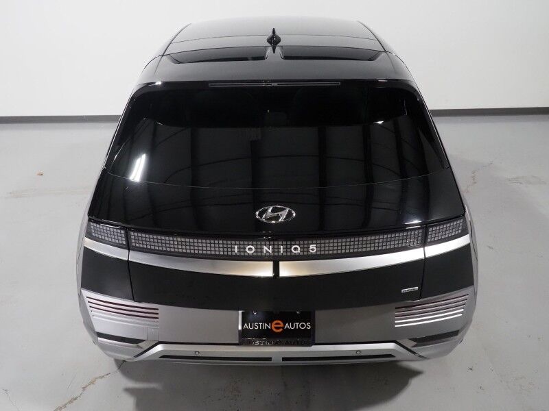 2023 Hyundai IONIQ 5 Limited AWD *HEADS-UP DISPLAY, PANORAMA GLASS ROOF, NAVIGATION, ADAPTIVE CRUISE, 360 VIEW CAMERAS, SMART PARKING, CLIMATE SEATS, HEATED STEERING, WIRELESS CHARGING, BOSE AUDIO, ANDROID & APPLE Round Rock TX