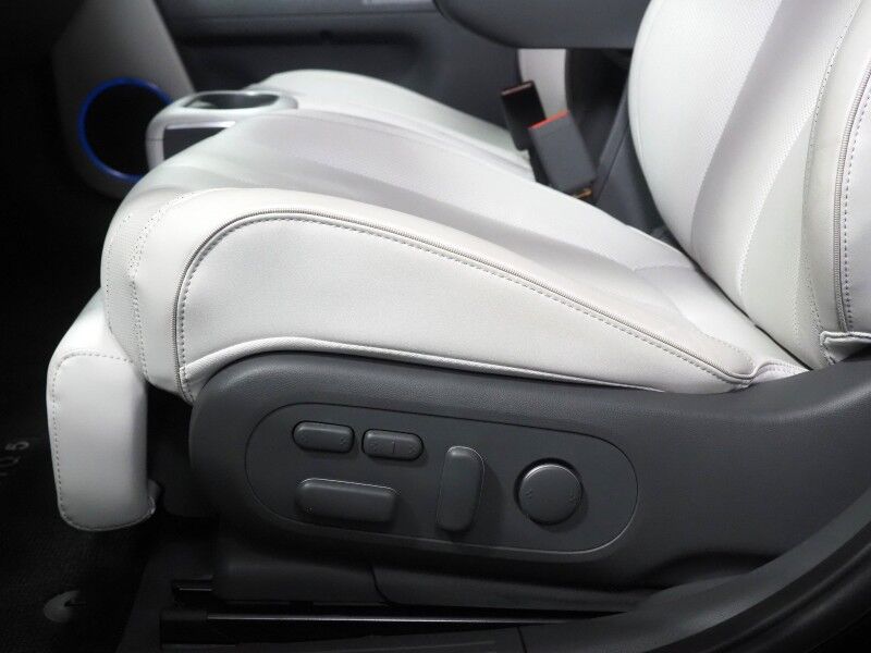 2023 Hyundai IONIQ 5 Limited AWD *HEADS-UP DISPLAY, PANORAMA GLASS ROOF, NAVIGATION, ADAPTIVE CRUISE, 360 VIEW CAMERAS, SMART PARKING, CLIMATE SEATS, HEATED STEERING, WIRELESS CHARGING, BOSE AUDIO, ANDROID & APPLE Round Rock TX