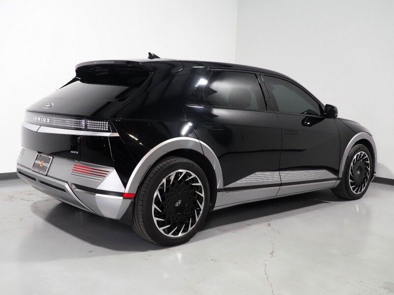 2023 Hyundai IONIQ 5 Limited AWD *HEADS-UP DISPLAY, PANORAMA GLASS ROOF, NAVIGATION, ADAPTIVE CRUISE, 360 VIEW CAMERAS, SMART PARKING, CLIMATE SEATS, HEATED STEERING, WIRELESS CHARGING, BOSE AUDIO, ANDROID & APPLE Round Rock TX
