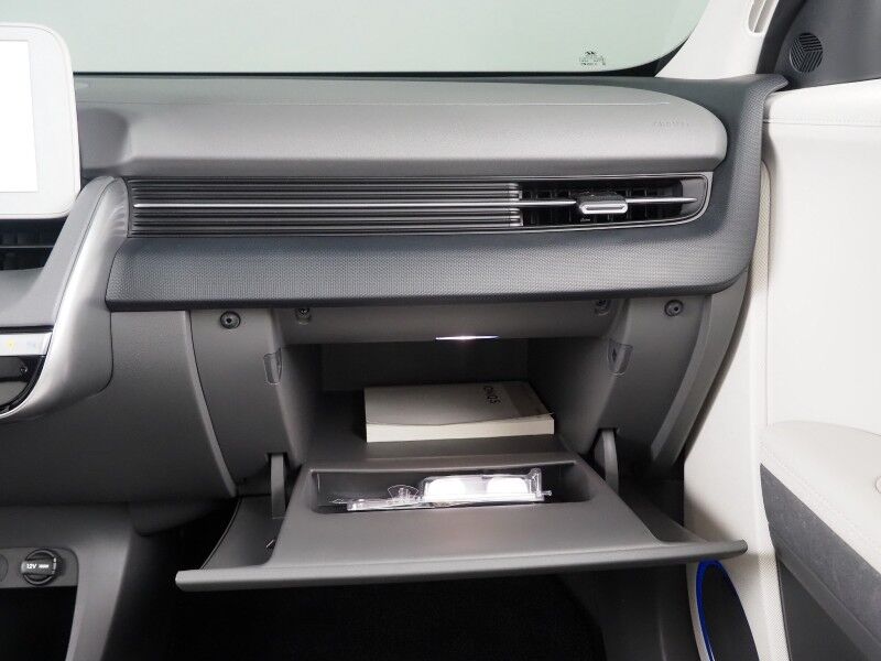 2023 Hyundai IONIQ 5 Limited AWD *HEADS-UP DISPLAY, PANORAMA GLASS ROOF, NAVIGATION, ADAPTIVE CRUISE, 360 VIEW CAMERAS, SMART PARKING, CLIMATE SEATS, HEATED STEERING, WIRELESS CHARGING, BOSE AUDIO, ANDROID & APPLE Round Rock TX