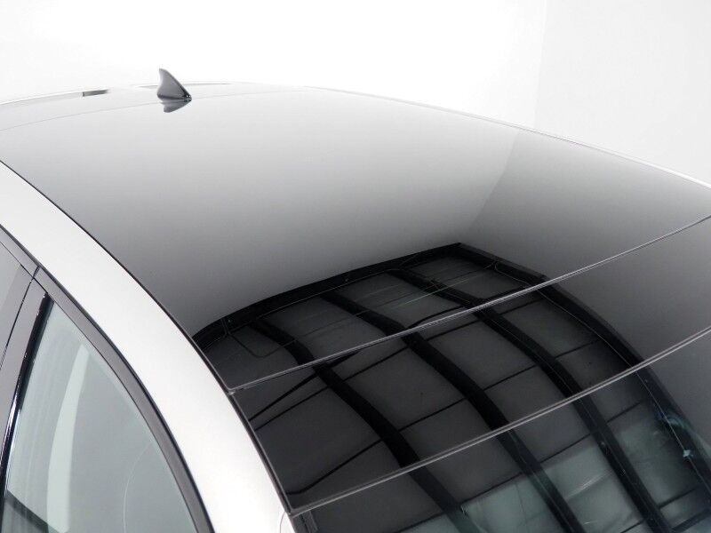 2023 Hyundai IONIQ 5 Limited AWD *HEADS-UP DISPLAY, PANORAMA GLASS ROOF, NAVIGATION, ADAPTIVE CRUISE, 360 VIEW CAMERAS, SMART PARKING, CLIMATE SEATS, HEATED STEERING, WIRELESS CHARGING, BOSE AUDIO, ANDROID & APPLE Round Rock TX