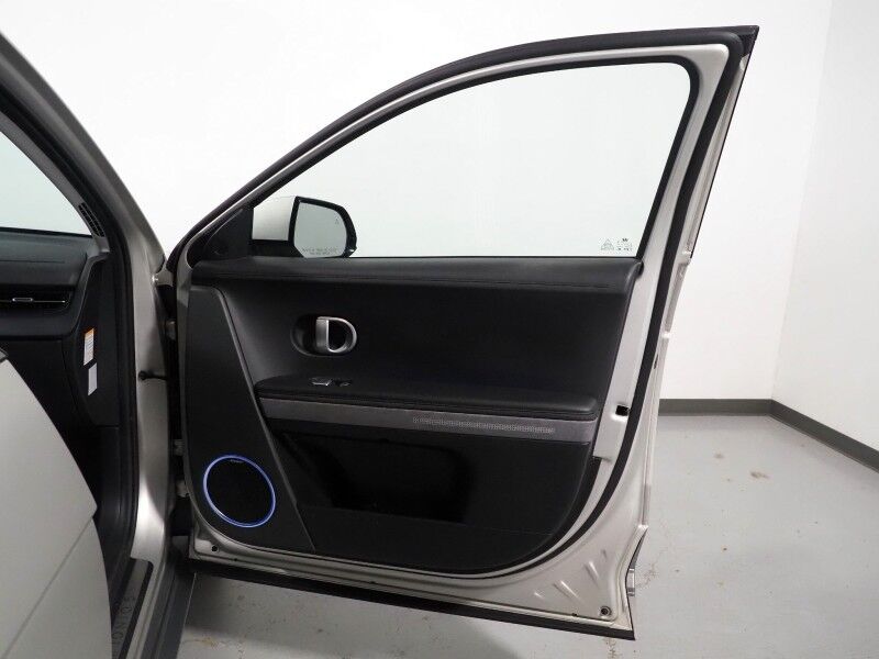 2023 Hyundai IONIQ 5 Limited AWD *HEADS-UP DISPLAY, PANORAMA GLASS ROOF, NAVIGATION, ADAPTIVE CRUISE, 360 VIEW CAMERAS, SMART PARKING, CLIMATE SEATS, HEATED STEERING, WIRELESS CHARGING, BOSE AUDIO, ANDROID & APPLE Round Rock TX