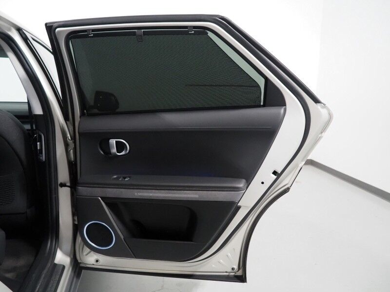 2023 Hyundai IONIQ 5 Limited AWD *HEADS-UP DISPLAY, PANORAMA GLASS ROOF, NAVIGATION, ADAPTIVE CRUISE, 360 VIEW CAMERAS, SMART PARKING, CLIMATE SEATS, HEATED STEERING, WIRELESS CHARGING, BOSE AUDIO, ANDROID & APPLE Round Rock TX