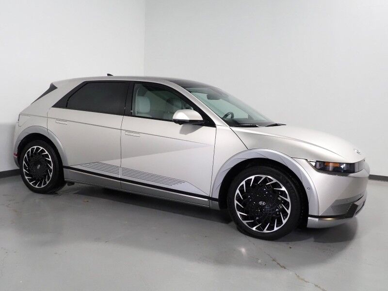 2023 Hyundai IONIQ 5 Limited AWD *HEADS-UP DISPLAY, PANORAMA GLASS ROOF, NAVIGATION, ADAPTIVE CRUISE, 360 VIEW CAMERAS, SMART PARKING, CLIMATE SEATS, HEATED STEERING, WIRELESS CHARGING, BOSE AUDIO, ANDROID & APPLE