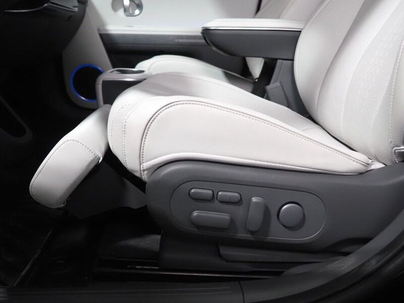 2023 Hyundai IONIQ 5 Limited AWD *HEADS-UP DISPLAY, PANORAMA GLASS ROOF, NAVIGATION, ADAPTIVE CRUISE, 360 VIEW CAMERAS, SMART PARKING, CLIMATE SEATS, HEATED STEERING, WIRELESS CHARGING, BOSE AUDIO, ANDROID & APPLE Round Rock TX