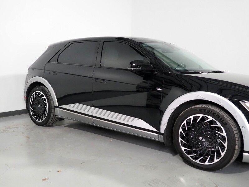 2023 Hyundai IONIQ 5 Limited AWD *HEADS-UP DISPLAY, PANORAMA GLASS ROOF, NAVIGATION, ADAPTIVE CRUISE, 360 VIEW CAMERAS, SMART PARKING, CLIMATE SEATS, HEATED STEERING, WIRELESS CHARGING, BOSE AUDIO, ANDROID & APPLE Round Rock TX