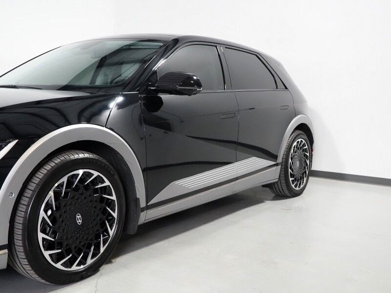 2023 Hyundai IONIQ 5 Limited AWD *HEADS-UP DISPLAY, PANORAMA GLASS ROOF, NAVIGATION, ADAPTIVE CRUISE, 360 VIEW CAMERAS, SMART PARKING, CLIMATE SEATS, HEATED STEERING, WIRELESS CHARGING, BOSE AUDIO, ANDROID & APPLE Round Rock TX