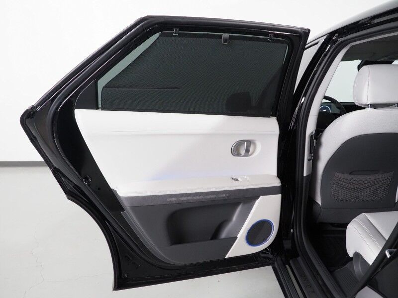 2023 Hyundai IONIQ 5 Limited AWD *HEADS-UP DISPLAY, PANORAMA GLASS ROOF, NAVIGATION, ADAPTIVE CRUISE, 360 VIEW CAMERAS, SMART PARKING, CLIMATE SEATS, HEATED STEERING, WIRELESS CHARGING, BOSE AUDIO, ANDROID & APPLE Round Rock TX