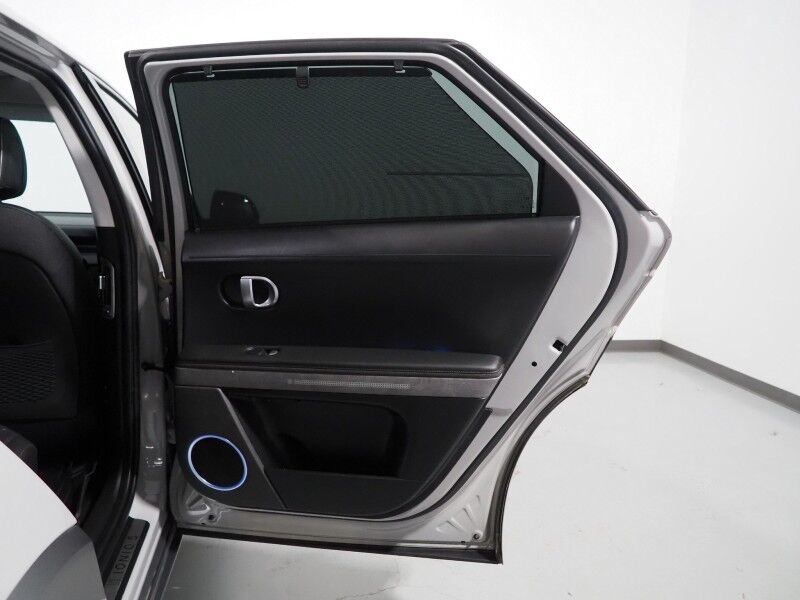 2023 Hyundai IONIQ 5 Limited AWD *HEADS-UP DISPLAY, PANORAMA GLASS ROOF, NAVIGATION, ADAPTIVE CRUISE, 360 VIEW CAMERAS, SMART PARKING, CLIMATE SEATS, HEATED STEERING, WIRELESS CHARGING, BOSE AUDIO, APPLE CARPLAY Round Rock TX