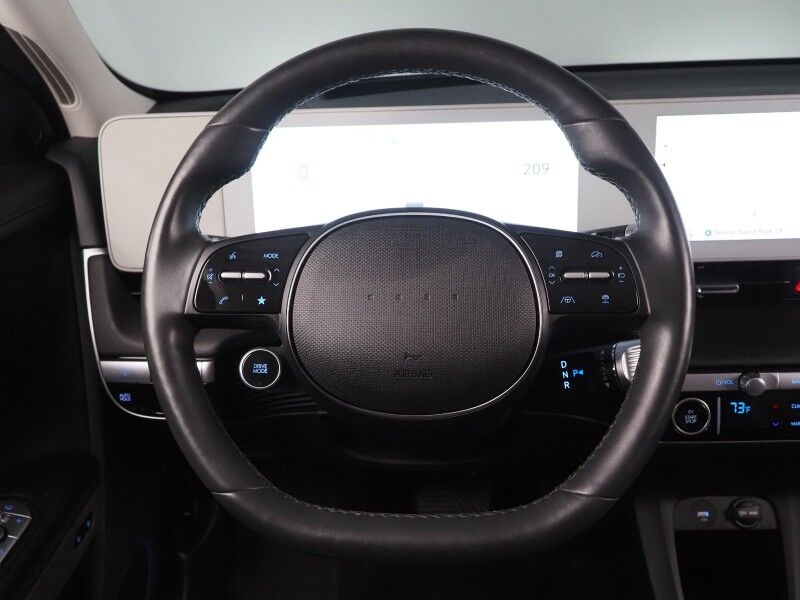 2023 Hyundai IONIQ 5 Limited AWD *HEADS-UP DISPLAY, PANORAMA GLASS ROOF, NAVIGATION, ADAPTIVE CRUISE, 360 VIEW CAMERAS, SMART PARKING, CLIMATE SEATS, HEATED STEERING, WIRELESS CHARGING, BOSE AUDIO, APPLE CARPLAY Round Rock TX
