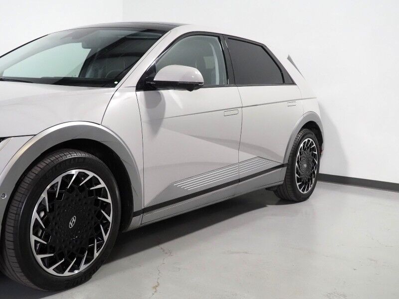 2023 Hyundai IONIQ 5 Limited AWD *HEADS-UP DISPLAY, PANORAMA GLASS ROOF, NAVIGATION, ADAPTIVE CRUISE, 360 VIEW CAMERAS, SMART PARKING, CLIMATE SEATS, HEATED STEERING, WIRELESS CHARGING, BOSE AUDIO, APPLE CARPLAY Round Rock TX