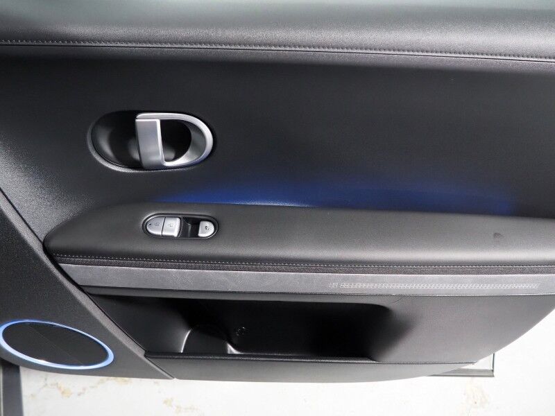 2023 Hyundai IONIQ 5 Limited AWD *HEADS-UP DISPLAY, PANORAMA GLASS ROOF, NAVIGATION, ADAPTIVE CRUISE, 360 VIEW CAMERAS, SMART PARKING, CLIMATE SEATS, HEATED STEERING, WIRELESS CHARGING, BOSE AUDIO, APPLE CARPLAY Round Rock TX