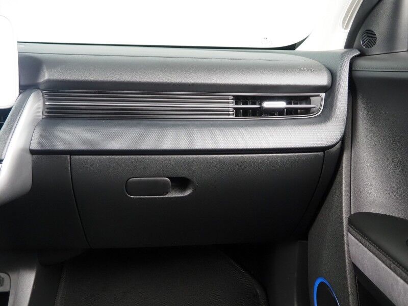 2023 Hyundai IONIQ 5 Limited AWD *HEADS-UP DISPLAY, PANORAMA GLASS ROOF, NAVIGATION, ADAPTIVE CRUISE, 360 VIEW CAMERAS, SMART PARKING, CLIMATE SEATS, HEATED STEERING, WIRELESS CHARGING, BOSE AUDIO, APPLE CARPLAY Round Rock TX