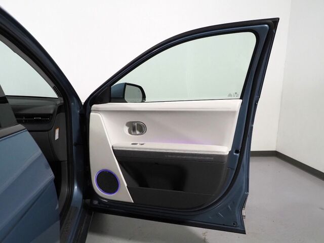 2023 Hyundai IONIQ 5 Limited AWD *HEADS-UP DISPLAY, PANORAMA GLASS ROOF, NAVIGATION, ADAPTIVE CRUISE, 360 VIEW CAMERAS, SMART PARKING, CLIMATE SEATS, HEATED STEERING, WIRELESS CHARGING, BOSE AUDIO, APPLE CARPLAY Round Rock TX
