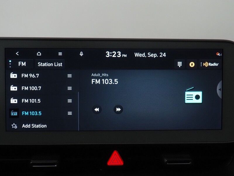 2023 Hyundai IONIQ 5 Limited AWD *HEADS-UP DISPLAY, PANORAMA GLASS ROOF, NAVIGATION, ADAPTIVE CRUISE, 360 VIEW CAMERAS, SMART PARKING, CLIMATE SEATS, HEATED STEERING, WIRELESS CHARGING, BOSE AUDIO, APPLE CARPLAY Round Rock TX