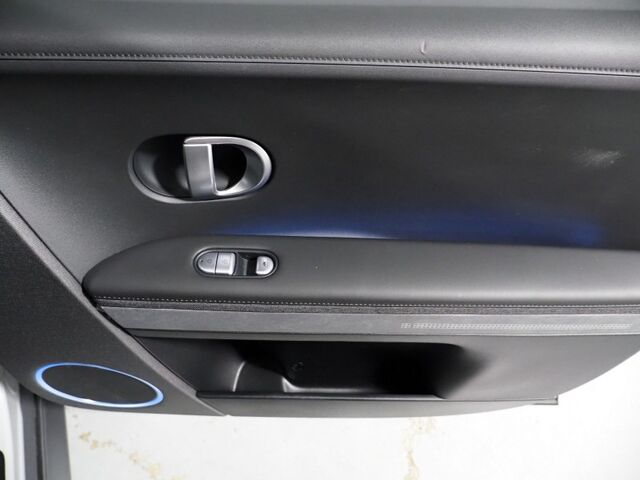 2023 Hyundai IONIQ 5 Limited AWD *HEADS-UP DISPLAY, PANORAMA GLASS ROOF, NAVIGATION, ADAPTIVE CRUISE, 360 VIEW CAMERAS, SMART PARKING, CLIMATE SEATS, HEATED STEERING, WIRELESS CHARGING, BOSE AUDIO, APPLE CARPLAY Round Rock TX 2023 Hyundai IONIQ 5 Limited AWD *HEADS-UP DISPLAY, PANORAMA GLASS ROOF, NAVIGATION, ADAPTIVE CRUISE, 360 VIEW CAMERAS, SMART PARKING, CLIMATE SEATS, HEATED STEERING, WIRELESS CHARGING, BOSE AUDIO, APPLE CARPLAY Round Rock TX
