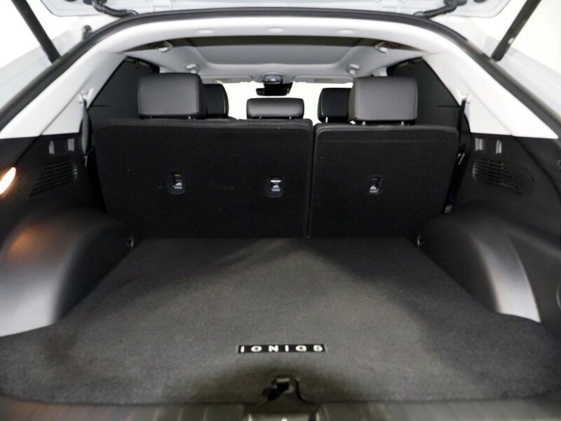 2023 Hyundai IONIQ 5 Limited AWD *HEADS-UP DISPLAY, PANORAMA GLASS ROOF, NAVIGATION, ADAPTIVE CRUISE, 360 VIEW CAMERAS, SMART PARKING, CLIMATE SEATS, HEATED STEERING, WIRELESS CHARGING, BOSE AUDIO, APPLE CARPLAY Round Rock TX