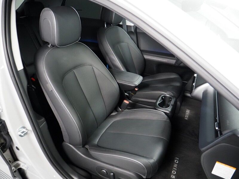 2023 Hyundai IONIQ 5 Limited AWD *HEADS-UP DISPLAY, PANORAMA GLASS ROOF, NAVIGATION, ADAPTIVE CRUISE, 360 VIEW CAMERAS, SMART PARKING, CLIMATE SEATS, HEATED STEERING, WIRELESS CHARGING, BOSE AUDIO, APPLE CARPLAY