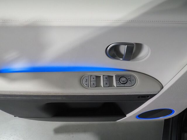 2023 Hyundai IONIQ 5 Limited AWD *HEADS-UP DISPLAY, PANORAMA GLASS ROOF, NAVIGATION, ADAPTIVE CRUISE, 360 VIEW CAMERAS, SMART PARKING, CLIMATE SEATS, HEATED STEERING, WIRELESS CHARGING, BOSE AUDIO, APPLE CARPLAY Round Rock TX
